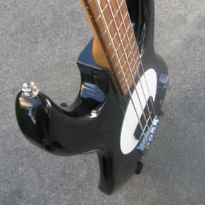 Fleabass Flea Bass Long Scale Guitar NOS + Bag/DVD Precision Fleabass Flea Bass Long Scale Guitar NOS + Bag/DVD Precision