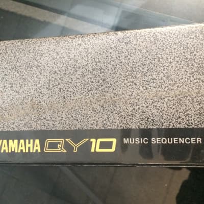 Yamaha QY10 1990 - Black image 13