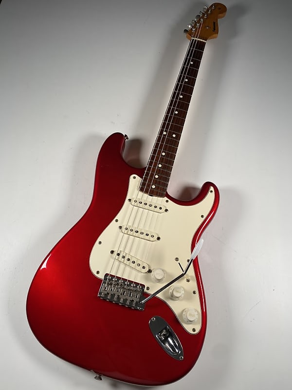 Fernandes The Revival RST-50 '82 Vintage Stratocaster ('64