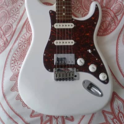 Fender Mexico Player レフティ Mod Fender Player II Modified Stratocaster HSS (MEX, RW) - electric