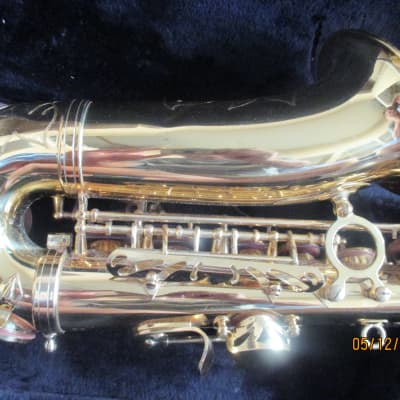 Mendini  Brand Alto Saxophone image 8