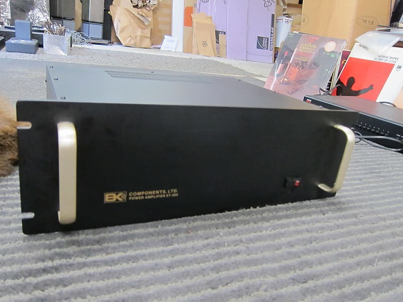 B&K ST 202 Stereo Amplifier Ex Sound, Well Cared for, Powerful, Musical, USA Black image 1