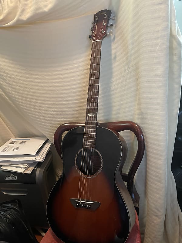 Yamaha CSF 35 parlor size acoustic guitar. see details sunburst