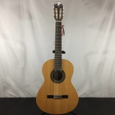 Alhambra 2C-US Classical Guitar w/ Gig Bag image 2