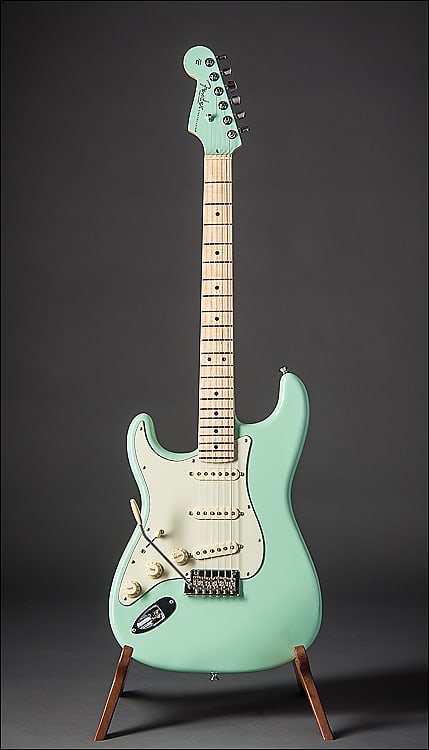 希少色　American Professional Stratocaster Fender American Professional II Stratocaster Left Hand Maple