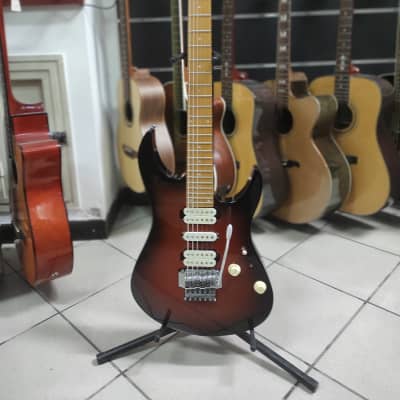 Yamaha 421 dm chitarra elettrica whit case for sale