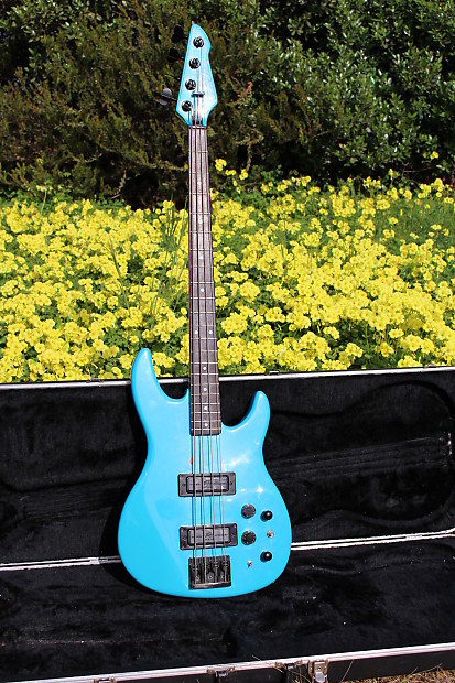 Peavey dyna deals bass for sale