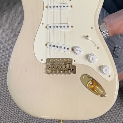 FENDER USA American Vintage Reissue Stratocaster "Mary Kaye Blonde + Maple" (1987-1989) image 3