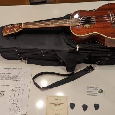 Mainland deals tenor ukulele