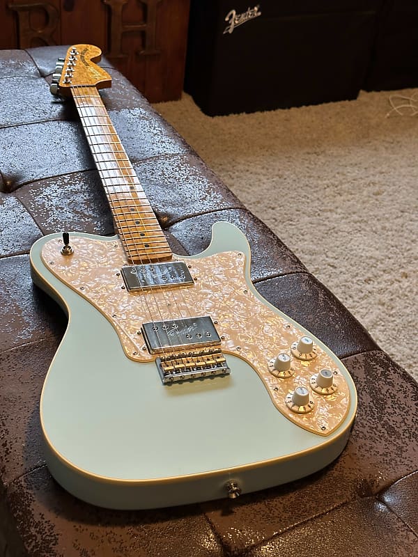 Warmoth Telecaster Deluxe Body Sonic Blue w/ Cream binding