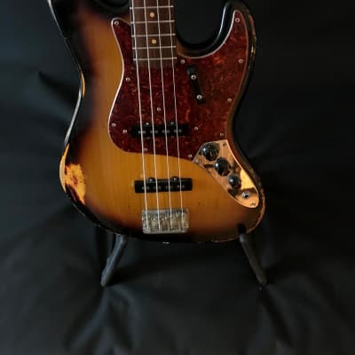 Rebelrelic J-Series Bass 61 Bass Relic 2016 3 in Tone Sunburst image 3
