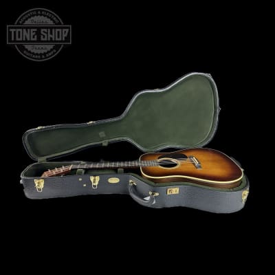 Martin Custom Shop D-28 Authentic 1937 Vintage Low Gloss w/Ambertone Burst w/Stage 1 Aging w/case image 10