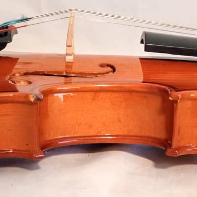 Unmarked 1/2 VIOLIN WITH BOW & CASE - Natural Gloss image 9