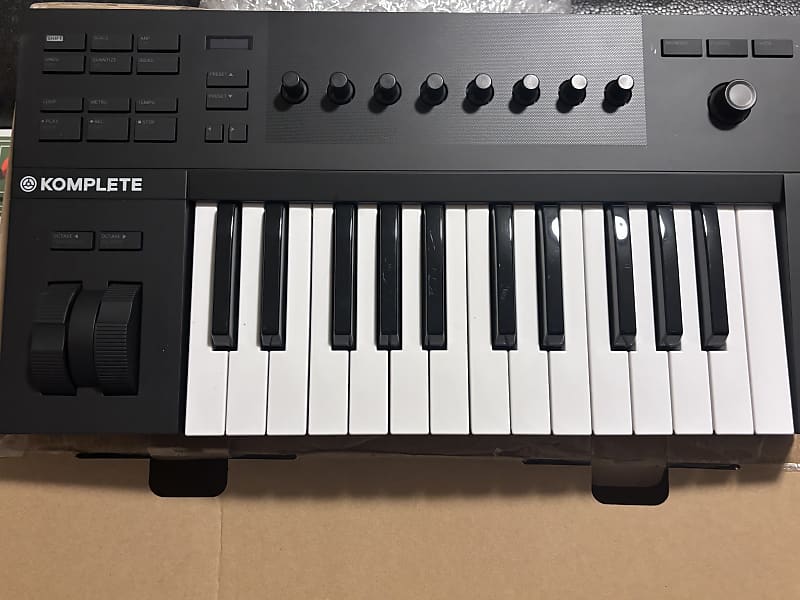 KOMPLETE KONTROL S25 MIDIキーボード 楽天市場】Native Instruments (NI) KONTROL S25 MIDIキーボード 25