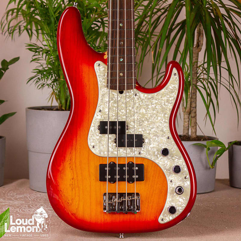 Fender American Deluxe Precision Bass 60th Anniversary 2005 Aged Cherry  Burst