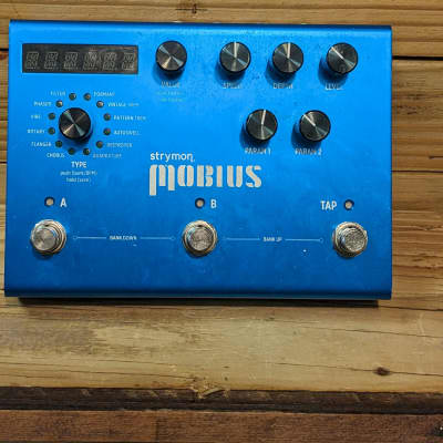 Strymon Mobius