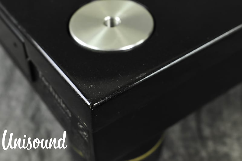 Technics SL-1200MK5G Black direct drive turntable pair w Technics SL-1200MK5G Black direct drive turntable pair w