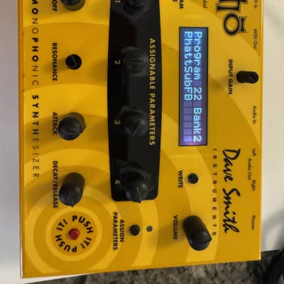 Dave Smith Instruments Mopho Desktop Monophonic Synthesizer 2008 - 2016 - Yellow