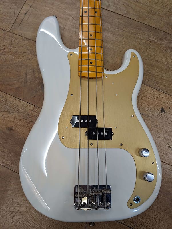 Fender Classic Series '50s Precision Bass Lacquer | Reverb