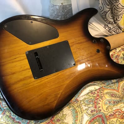 Brawley A222 Electric Guitar Strat w Case image 7