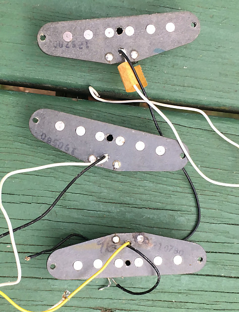Grey bottom strat sale pickups