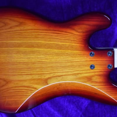 Lakland Skyline 44-64 Custom, Honey Burst w/ Rosewood image 5