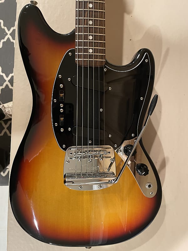 Fender MG-69 Mustang Reissue MIJ image 1