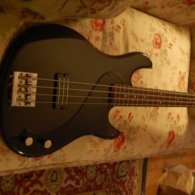 Fender Dimension bass with blade triplebucker pickup for sale