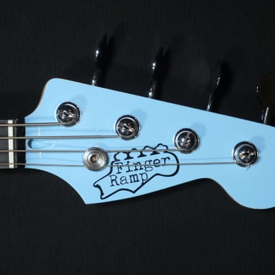 FINGER RAMP U Bass Dolcevita JB model 2022 - Vintage California Blue image 2