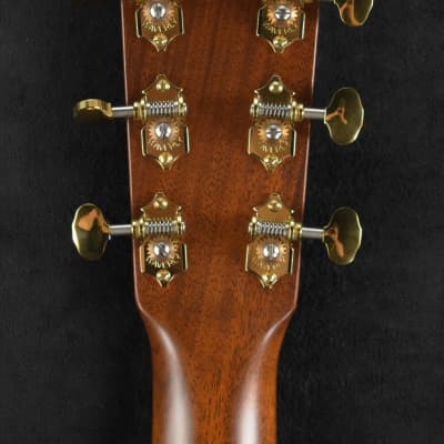 Martin D-18 Modern Deluxe Natural image 7