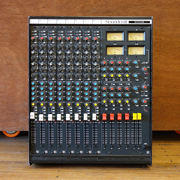 Soundcraft Series 200B 8-Channel 4-Bus Mixing Console image 1