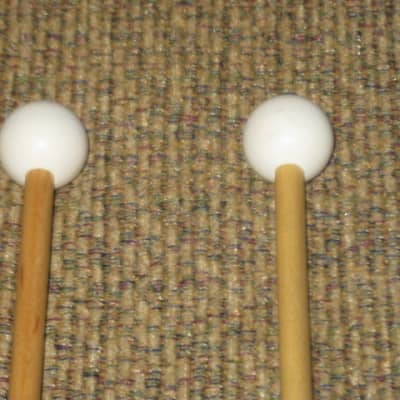 one pair new old stock near A+ Mike Balter MB93B (93B) Extra Hard Keyboard Mallets, 1 plastic (phenolic) round white HEADS and natural birch HANDLES - mid to late 1990s (+ packaging) Unwound Series image 12
