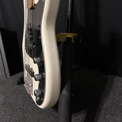 Austin 4-String Electric Bass White P Bass ABP200 w/ Gig Bag #304 image 8