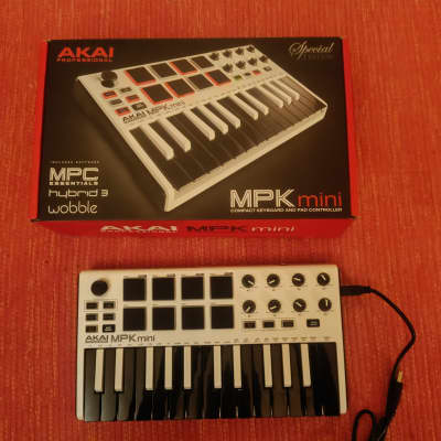 Akai MPK mini Mk2 SE White