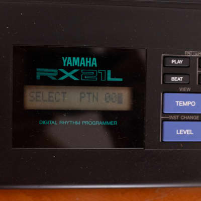 Yamaha RX21L latin drum machine image 2