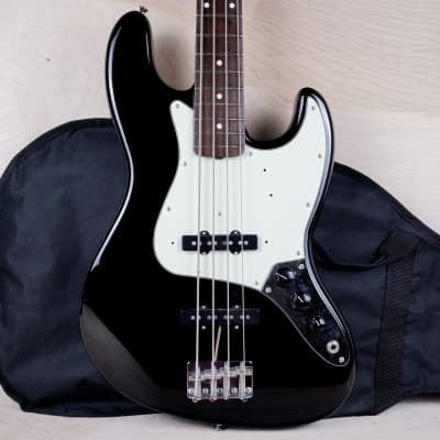 2021 Fender Traditional Late 60s Jazz Bass Vintage Reissue