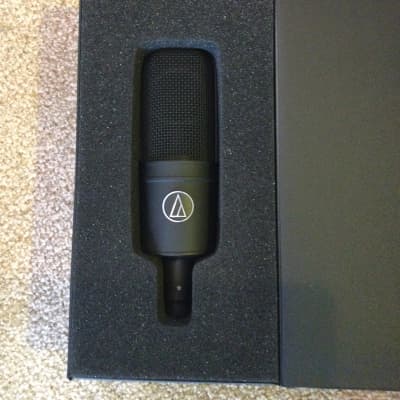 Audio-Technica AT4033a Large Diaphragm Cardioid Condenser Microphone 2010s - Black image 2