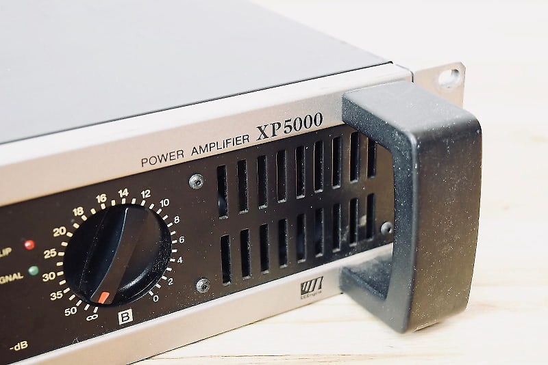 Yamaha XP5000 stereo power amplifier in Excellent condition