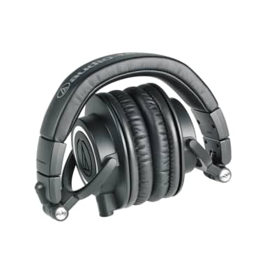 Audio-Technica ATH-M50x Professional Monitor Headphones image 3
