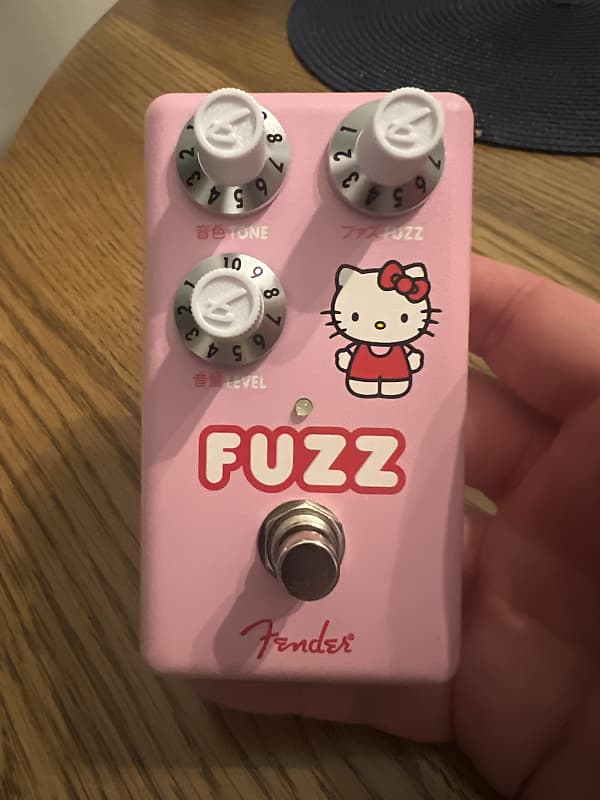 Fender Hello Kitty Fuzz