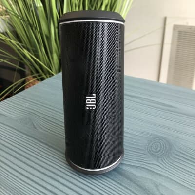 JBL Flip 2 Wireless Portable Stereo Bluetooth SpeakerTested Working Excellent Exterior image 1