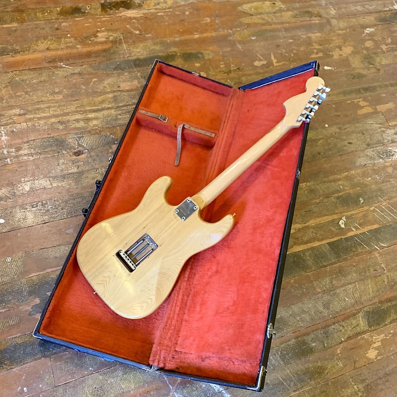 ヴィンテージ Greco ストラト Matsumoku 70年代 Gnecoロゴ Grecoの色々なロゴについて 年代 - CHAP レア楽器 画像倉庫