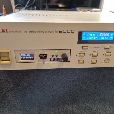 Akai S2000 MIDI Stereo Digital Sampler 1995 - White