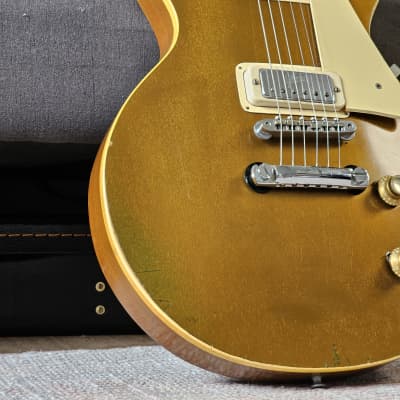 Vintage Gibson Les Paul Deluxe 1972 Goldtop w Embossed Covers image 4
