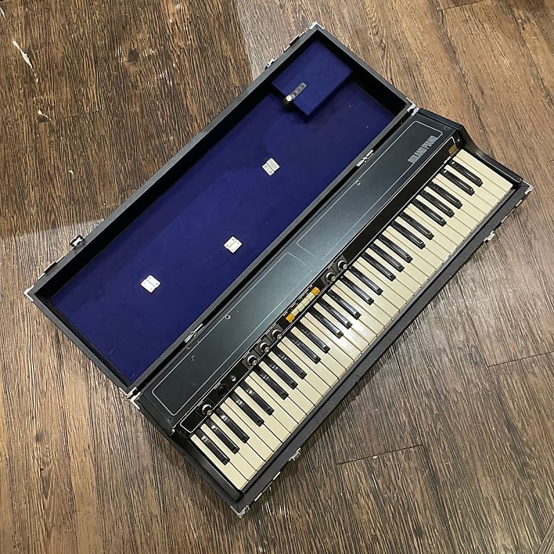 Roland ep 30 store electric piano