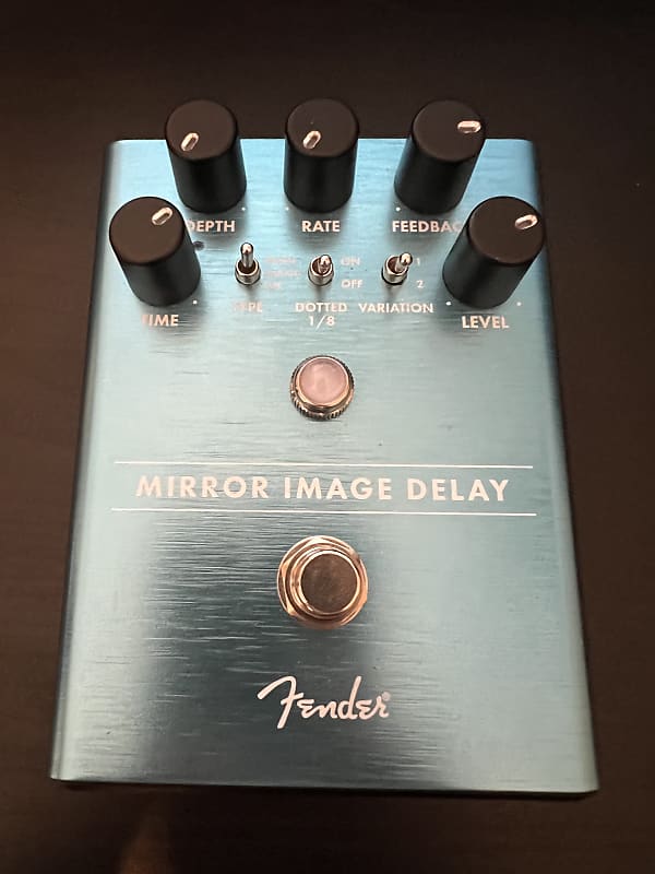 Fender Mirror Image Delay