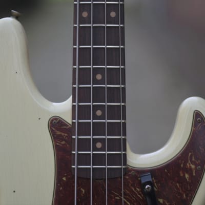 Fender Custom Shop '64 Precision Bass, Relic - Aged Vintage White image 6