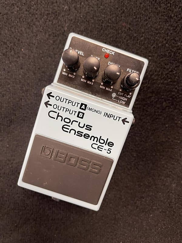 Boss Chorus Ensemble CE-5