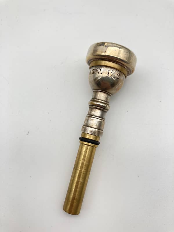 Bach Corp. 1 1/4C Screw Rim Reeves Shank Trumpet Mouthpiece Silver