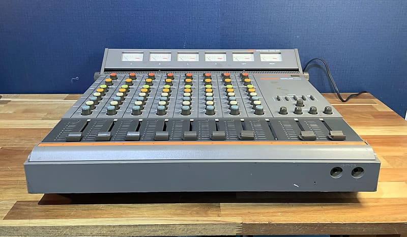 fostex model 350 レコーディングミキサー　3060メーター付き Fostex Model 350 Vintage Recording Mixer w/ Model 3060 Meter